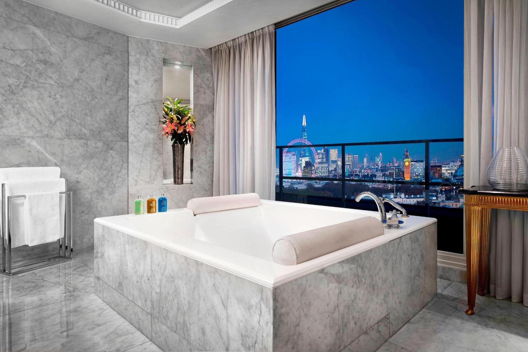 Suite Lowndes con 2 dormitorios y vistas al perfil urbano - Ático