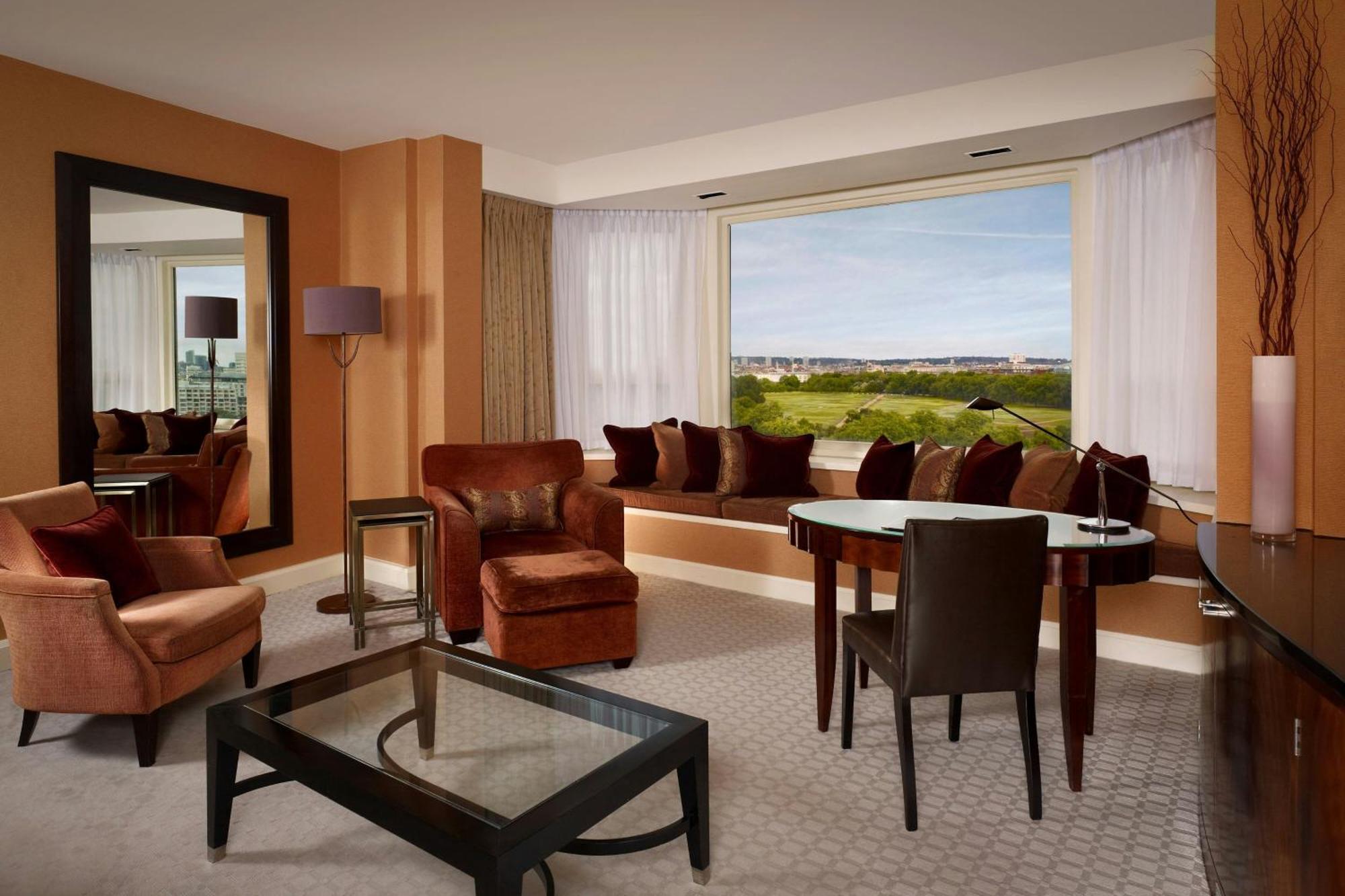 Panoramic Suite 1 Bedroom Residential Suite 1 King,1683804349:JPEG
